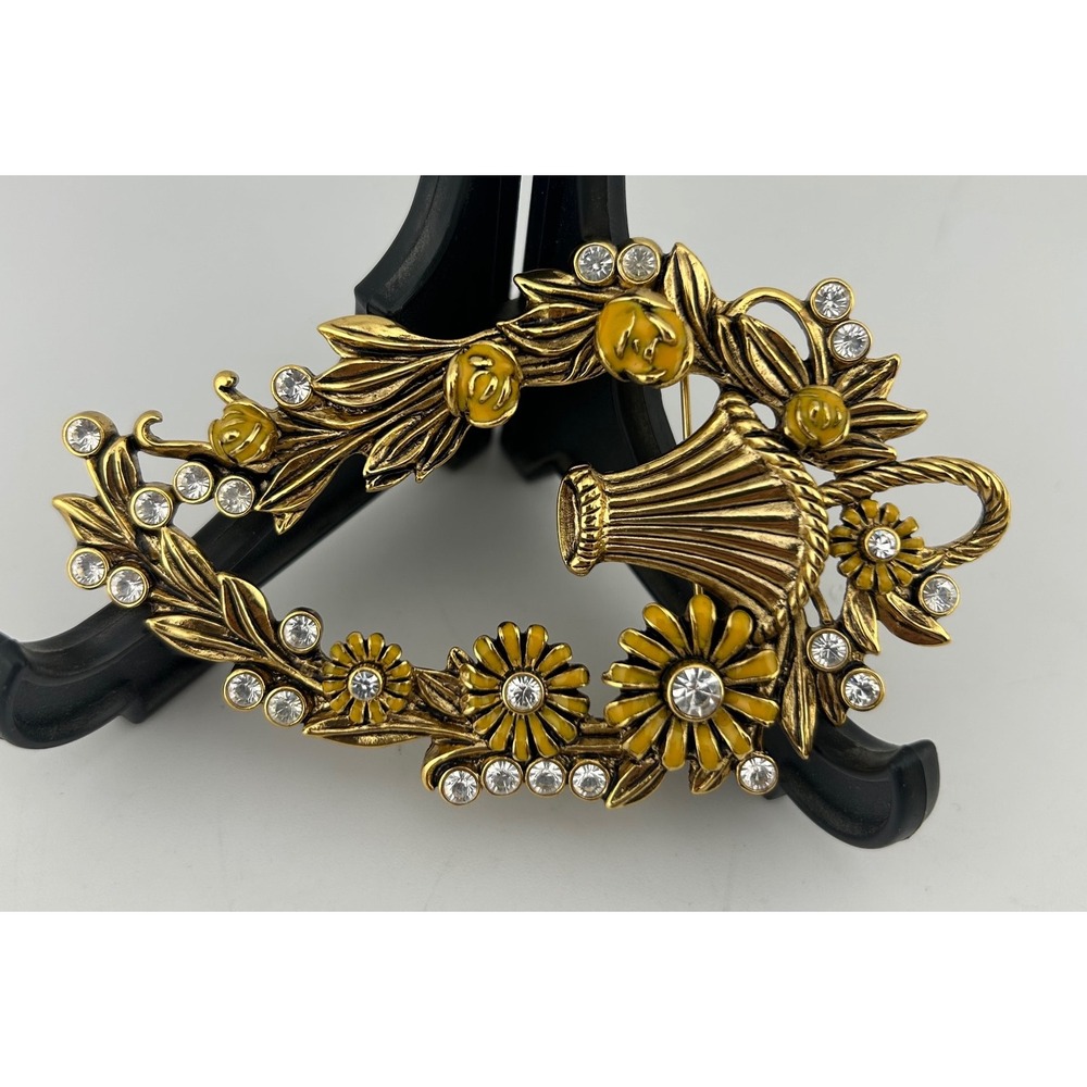 ALL MY BASKETS Gold‎ Tone Floral Water Pitcher Brooch Pin Rhinestones Vintage